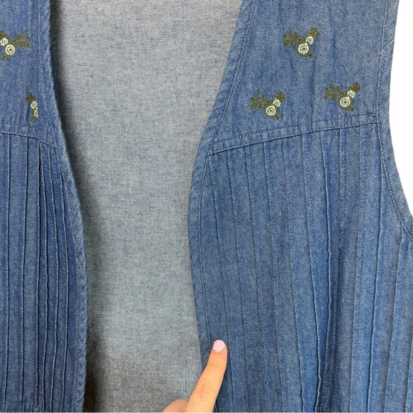 Vintage 90s Floral Embroidered Denim Vest Size Large Grandma Cottage Western - Picture 7 of 8